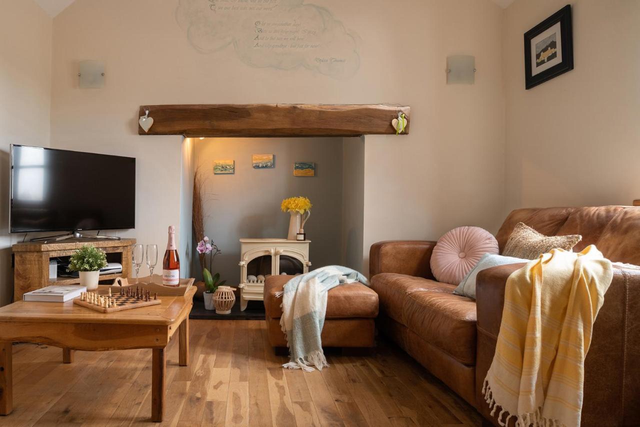 Beautiful Countryside Cottage On The North Wales Coast อะแบร์เกล ภายนอก รูปภาพ