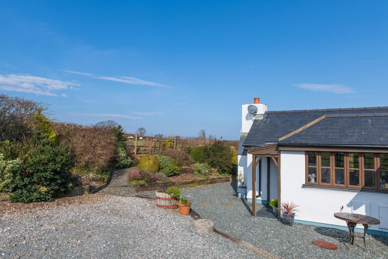 Beautiful Countryside Cottage On The North Wales Coast อะแบร์เกล ภายนอก รูปภาพ