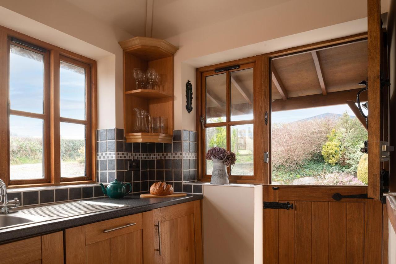 Beautiful Countryside Cottage On The North Wales Coast อะแบร์เกล ภายนอก รูปภาพ